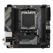 GIGABYTE A620I AX Scheda madre - Supporta CPU AMD Ryzen 8000, VRM digitale a 5+2+1 fasi, fino a 6400MHz DDR5 (OC), 1xPCIe 4.0 M.