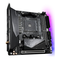 GIGABYTE B550I AORUS PRO AX Scheda madre - CPU AMD Ryzen 5000, VRM a 8 fasi, fino a 5300 MHz DDR4, 1xPCIe 4.0 + 1xPCIe 3.0 M.2, 
