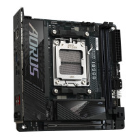 GIGABYTE B850I AORUS PRO Scheda Madre - Supporta processori AMD Ryzen Serie 9000, VRM digitale a 8+2+1 fasi, fino a 8400MHz DDR5