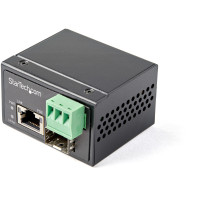 StarTech.com PoE + Industrial Media Converter 30W - Convertitore di media LWL Cavo - Monomodo-su fibra ottica multimodo su cavo 