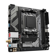 Gigabyte A620I AX - 1.0 - Scheda madre - Mini-ITX - Socket AM5 - Chipset AMD A620 - USB 3.2 Gen 1, USB-C 3.2 Gen 1, USB 3.2 Gen 