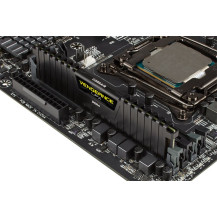 Corsair Vengeance LPX - DDR4 - kit - 32 GB: 4