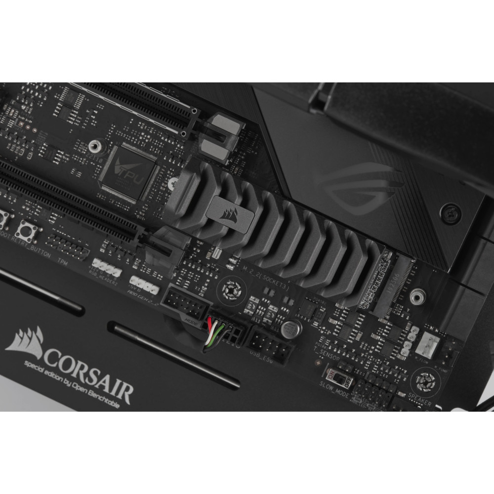 Corsair MP600 PRO XT - SSD - crittografato - 1 TB - interno - M.2 2280 - PCIe 4.0 x4 (NVMe)