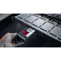 Kingston DC600M - SSD - Uso misto - 7,68 TB - interno - 2,5" (6,4 cm)