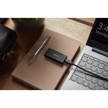 Kingston XS1000 - SSD - 1 TB - esterno (trasportabile) - USB 3.2 Gen 2 (con connettore USB-C)