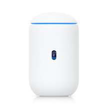 Ubiquiti Dream Router 7 - Router Wireless a 3-port switch
