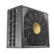 Sharkoon Rebel P30 Gold. Gesamtleistung: 1300 W, AC Eingangsspannung: 100 - 240 V, AC Eingangsfrequenz: 50/60 Hz. Motherboard An